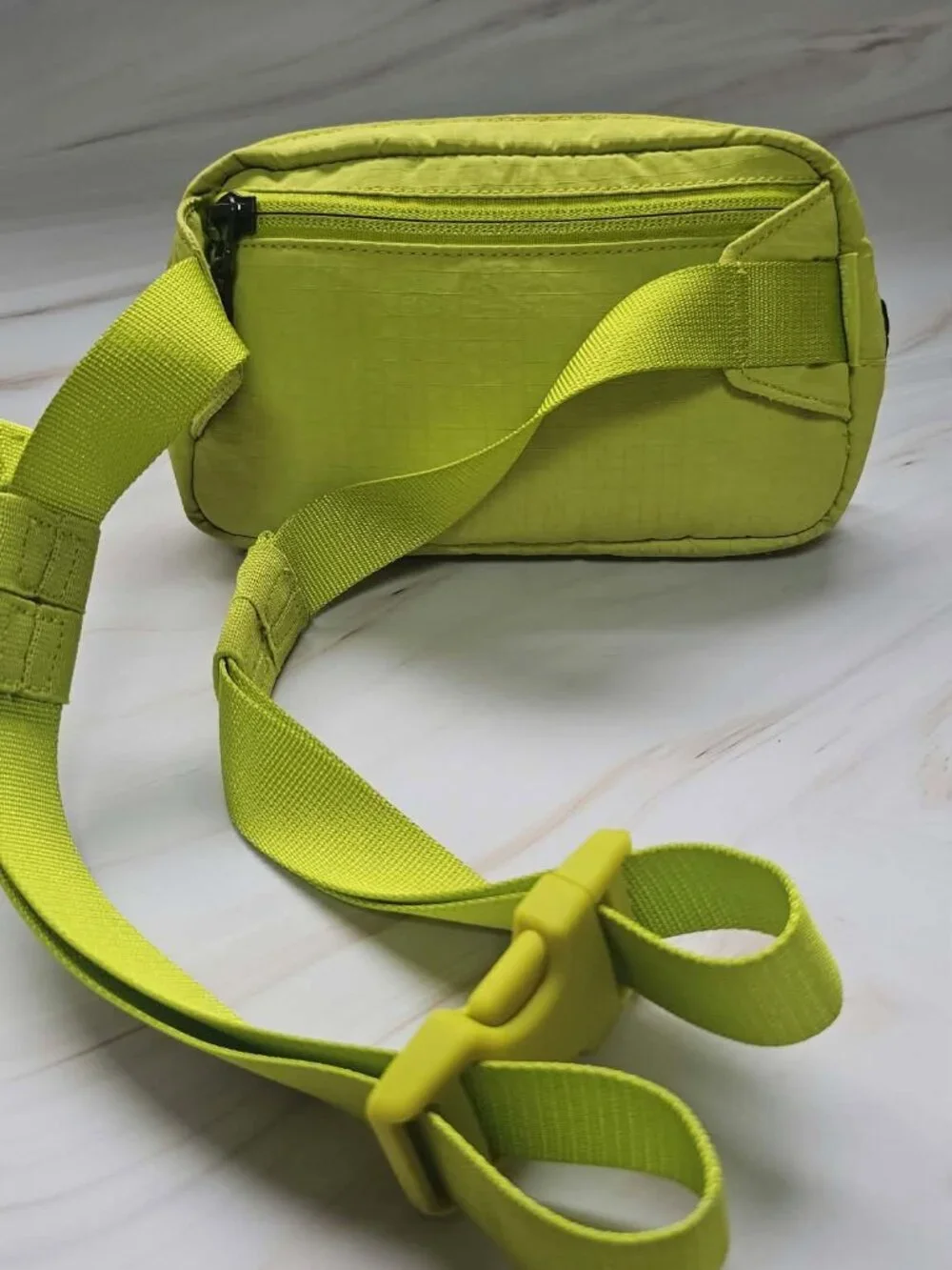 Lululemon Everywhere Lichen Lime Ripstop Mini Belt Bag